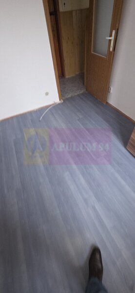 Apartament cu 3 camere de vanzare in Campina, central