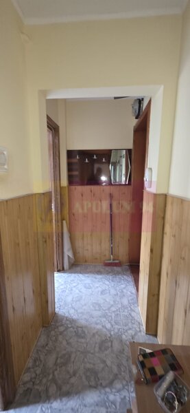 Apartament cu 3 camere de vanzare in Campina, central