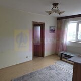 Apartament cu 3 camere de vanzare in Campina, central